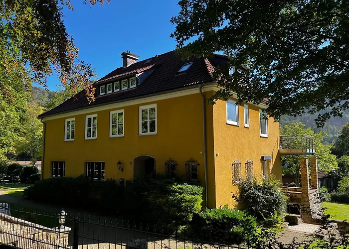 Ferienvermietung: Villa Mara